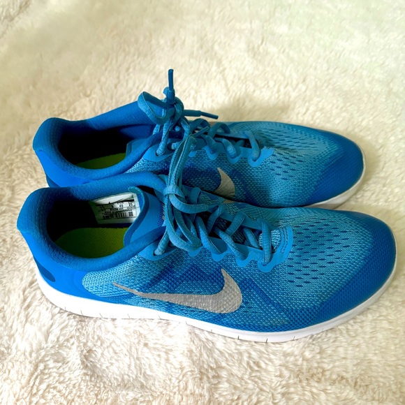 Nike Free Run Light Blue Running Shoes - Picture 4 of 9